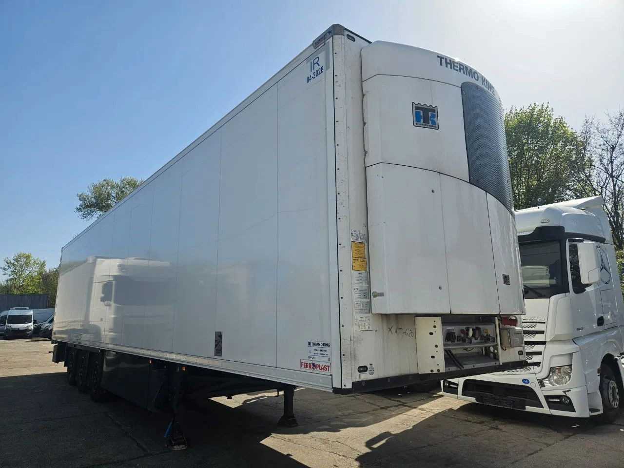 Schmitz Cargobull SCB S3T Thermo King SLXi 300 Lifting axle A - 2 - Kølevogn sættevogn: billede 2 Schmitz Cargobull SCB S3T Thermo King SLXi 300 Lifting axle A - 2 - Kølevogn sættevogn: billede 2