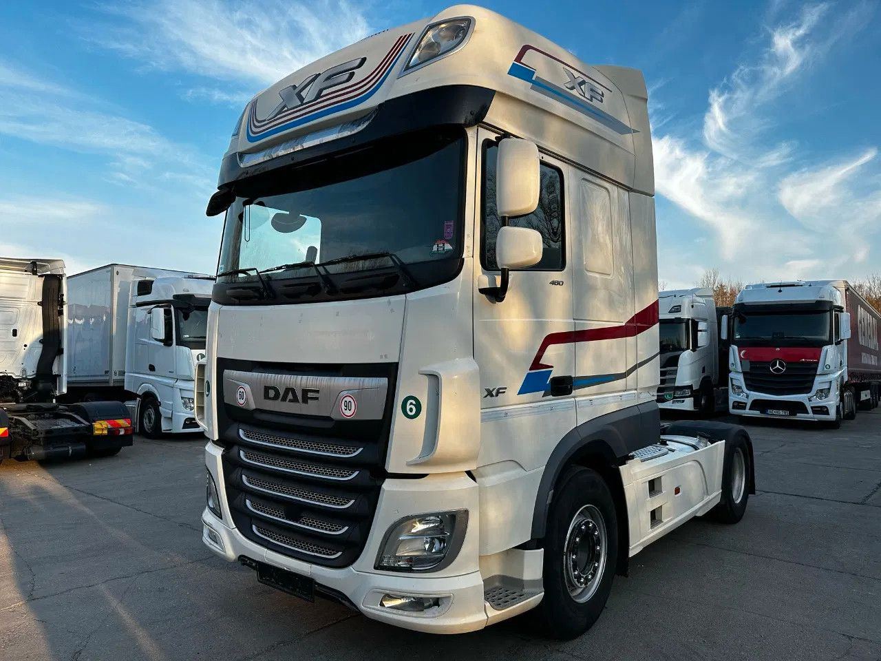 DAF XF 480 SSC Standard - Stand Klima - Frigo - HYVA - Trækker: billede 1 DAF XF 480 SSC Standard - Stand Klima - Frigo - HYVA - Trækker: billede 1