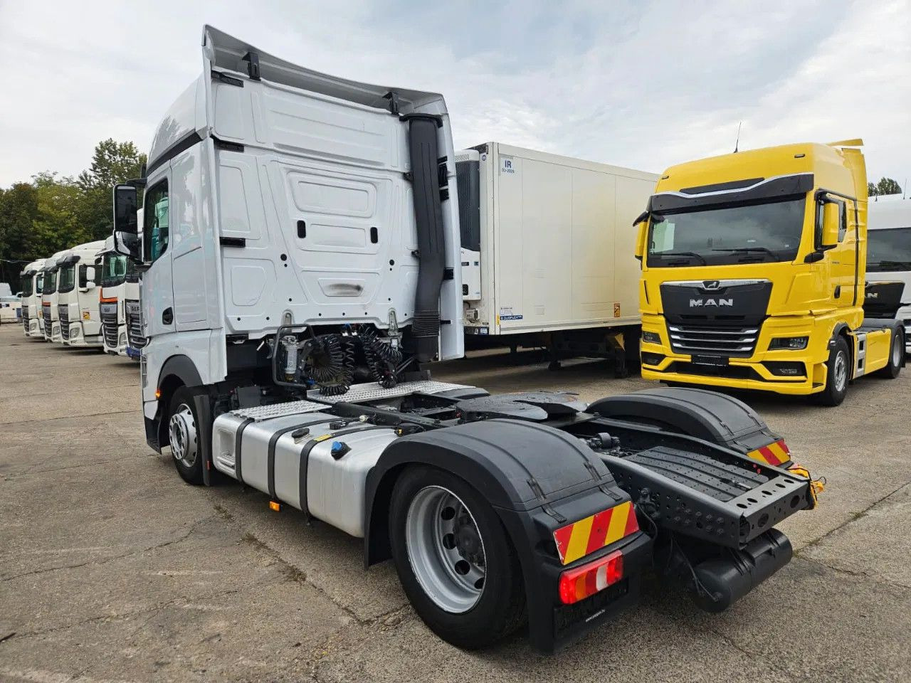 Mercedes-Benz Actros 1851 Mega, BigSpace, Standklima, 2 units - Trækker: billede 4 Mercedes-Benz Actros 1851 Mega, BigSpace, Standklima, 2 units - Trækker: billede 4