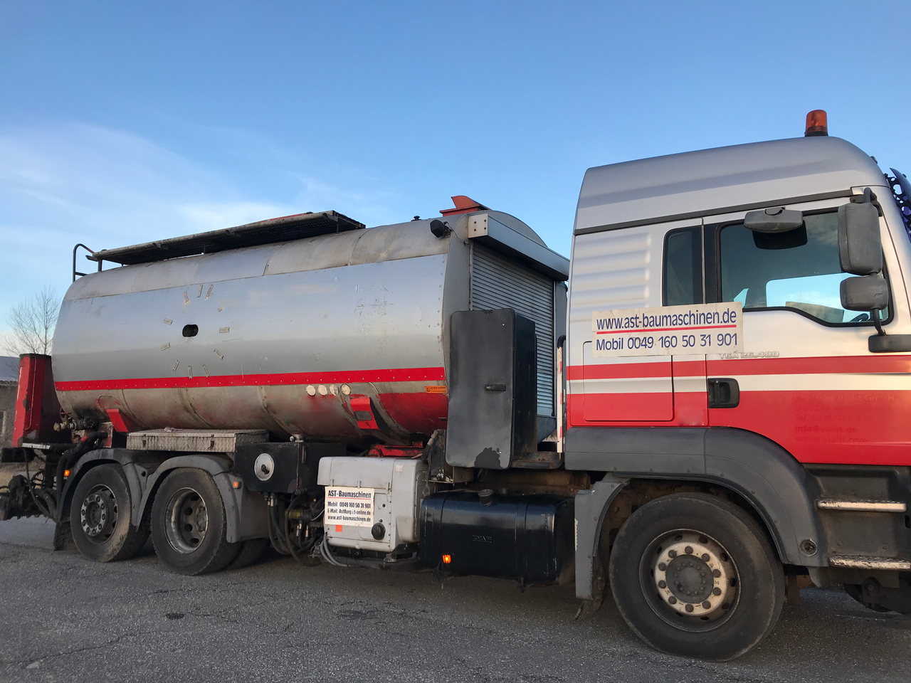 MAN Asphaltsprayer TGA 26.480 6x2-2 - Emulsionssprøjte: billede 1 MAN Asphaltsprayer TGA 26.480 6x2-2 - Emulsionssprøjte: billede 1