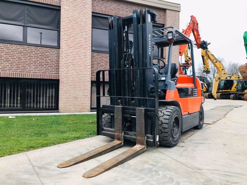 Toyota 7 FB MF 50 - El gaffeltruck: billede 1 Toyota 7 FB MF 50 - El gaffeltruck: billede 1