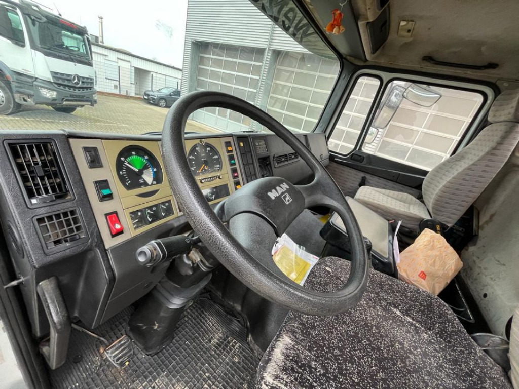 MAN MAN F90 2-Achs Kipper Kran 18.232 FK Palf. PK 8000 - Tipvogn lastbil, Lastbil med kran: billede 5 MAN MAN F90 2-Achs Kipper Kran 18.232 FK Palf. PK 8000 - Tipvogn lastbil, Lastbil med kran: billede 5