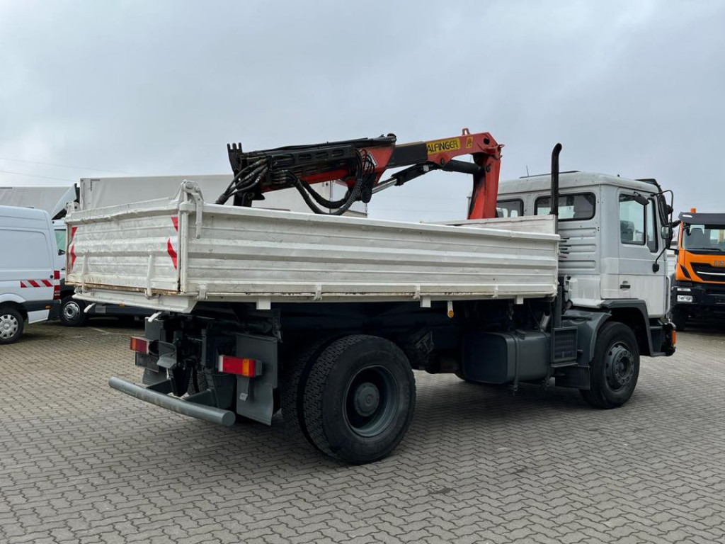 MAN MAN F90 2-Achs Kipper Kran 18.232 FK Palf. PK 8000 - Tipvogn lastbil, Lastbil med kran: billede 4 MAN MAN F90 2-Achs Kipper Kran 18.232 FK Palf. PK 8000 - Tipvogn lastbil, Lastbil med kran: billede 4