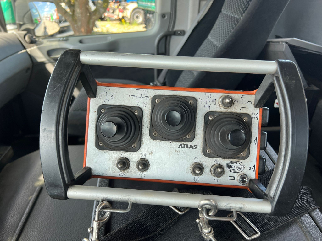 MERCEDES-BENZ Actros 2541 L6x2 Abrollkipper mit Kran Funk+Greiferst - Lastbil kroghejs, Lastbil med kran: billede 2 MERCEDES-BENZ Actros 2541 L6x2 Abrollkipper mit Kran Funk+Greiferst - Lastbil kroghejs, Lastbil med kran: billede 2