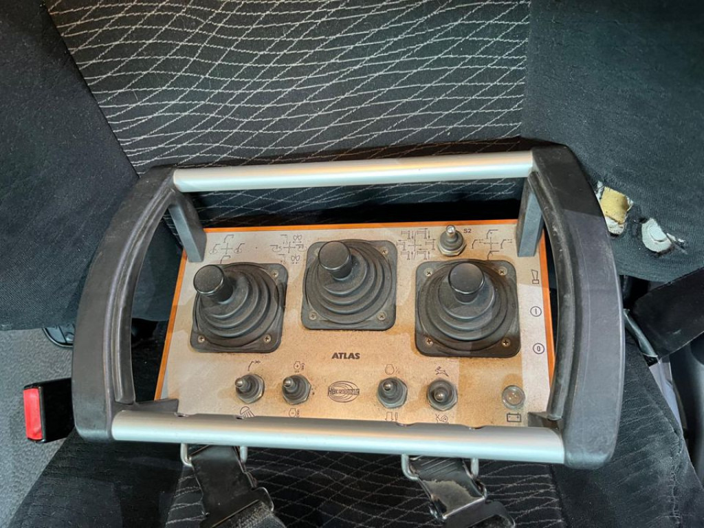 MERCEDES-BENZ Antos 2543 L 6x2 Abrollkipper mit Kran Funk+Greiferst. - Lastbil kroghejs, Lastbil med kran: billede 3 MERCEDES-BENZ Antos 2543 L 6x2 Abrollkipper mit Kran Funk+Greiferst. - Lastbil kroghejs, Lastbil med kran: billede 3