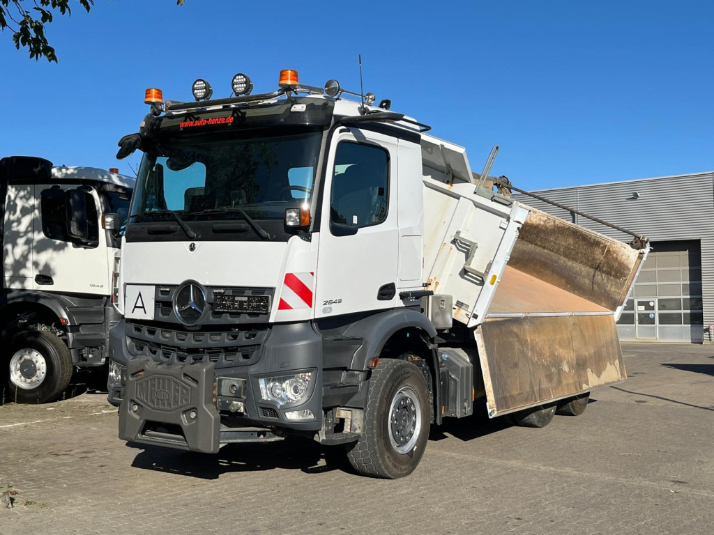 MERCEDES-BENZ Arocs 2645 K 6x4 3-Achs Kipper gr. Meiller Bordmatik 2 Stempel - Tipvogn lastbil: billede 1 MERCEDES-BENZ Arocs 2645 K 6x4 3-Achs Kipper gr. Meiller Bordmatik 2 Stempel - Tipvogn lastbil: billede 1
