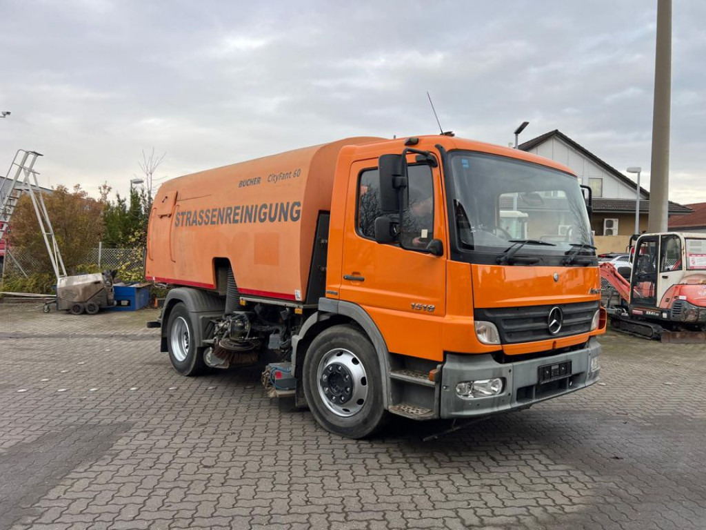 Mercedes-Benz Atego Kehrmaschine 1318 LKO Bucher+Separatmotor - Fejebil: billede 2 Mercedes-Benz Atego Kehrmaschine 1318 LKO Bucher+Separatmotor - Fejebil: billede 2