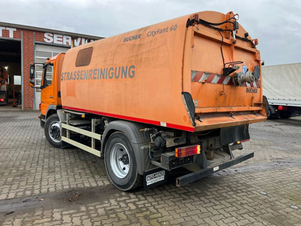 Mercedes-Benz Atego Kehrmaschine 1318 LKO Bucher+Separatmotor - Fejebil: billede 3 Mercedes-Benz Atego Kehrmaschine 1318 LKO Bucher+Separatmotor - Fejebil: billede 3