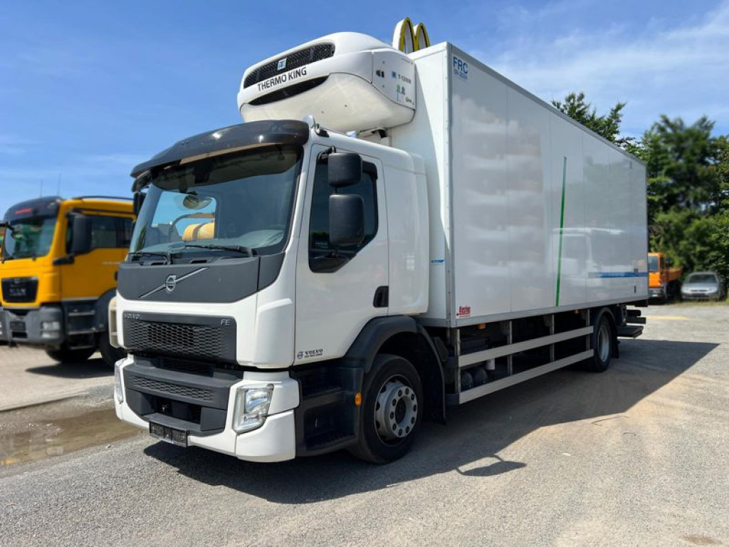 VOLVO (S) Truck FE 320 Kühlkoffer LBW Thermokin T 1200R - Kølevogn lastbil: billede 1 VOLVO (S) Truck FE 320 Kühlkoffer LBW Thermokin T 1200R - Kølevogn lastbil: billede 1