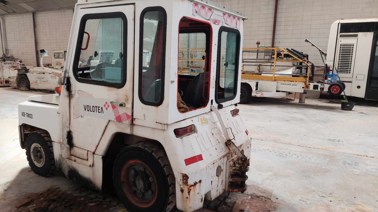 FV02 Nissan Baggage Tractor - Bagagetraktor: billede 3 FV02 Nissan Baggage Tractor - Bagagetraktor: billede 3