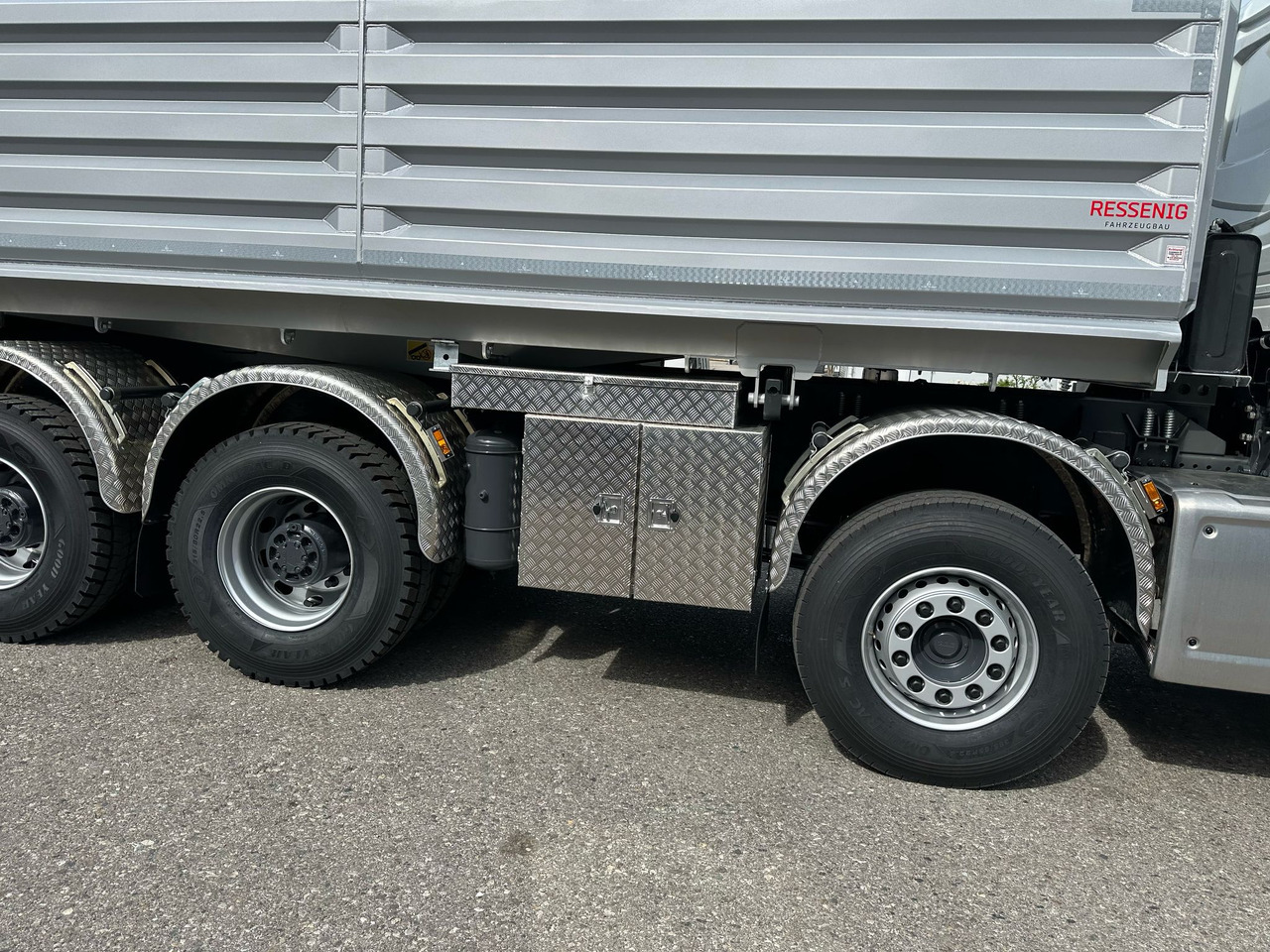 DAF XF FAD 480 - Tipvogn lastbil: billede 4 DAF XF FAD 480 - Tipvogn lastbil: billede 4