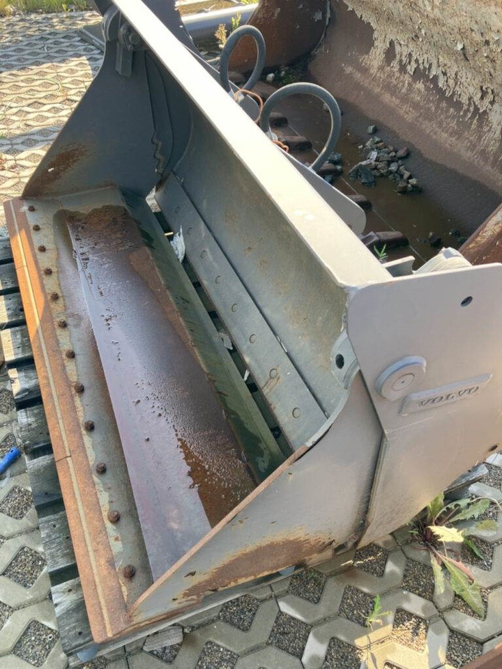 Volvo Klappschaufel mit Messer TPZ - Skovl: billede 4 Volvo Klappschaufel mit Messer TPZ - Skovl: billede 4
