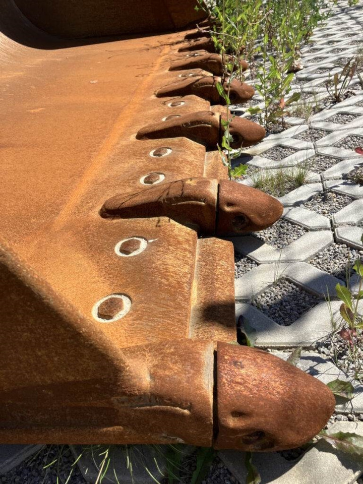 Volvo Schaufel mit Zähnen - Festanbau - Skovl: billede 5 Volvo Schaufel mit Zähnen - Festanbau - Skovl: billede 5