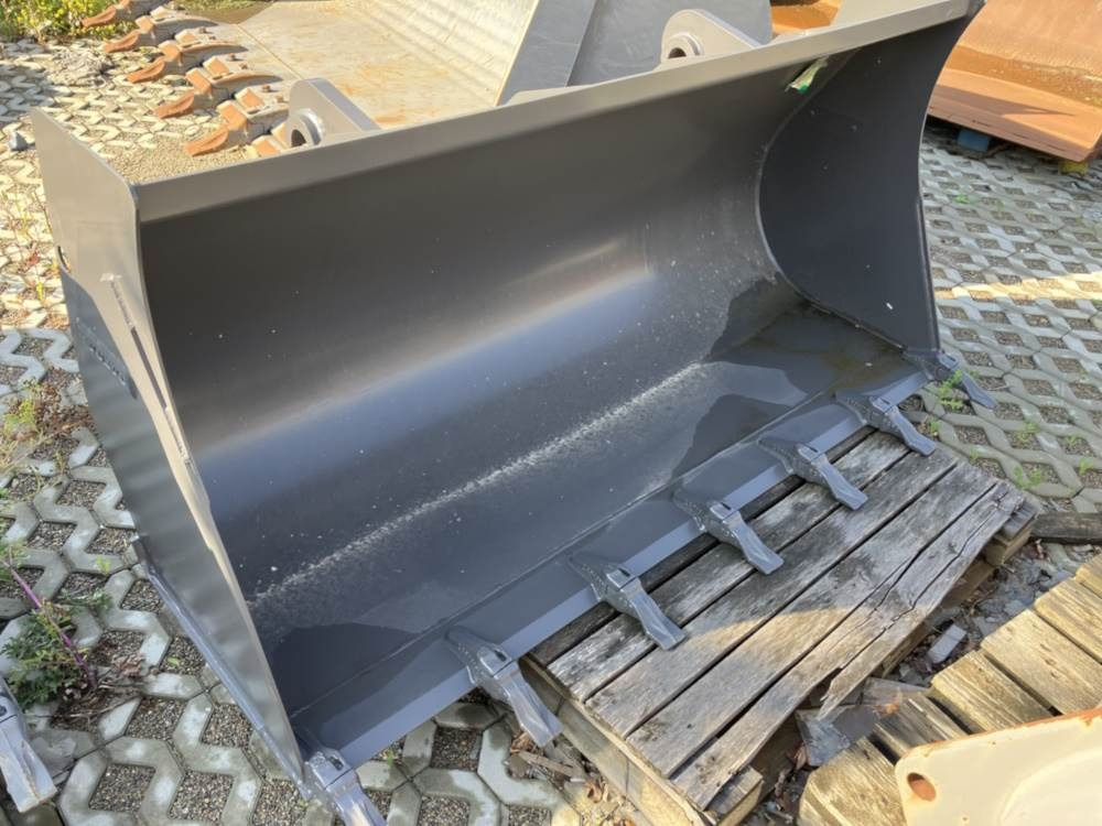 Volvo Schaufel mit Zähnen TPV - Skovl: billede 1 Volvo Schaufel mit Zähnen TPV - Skovl: billede 1