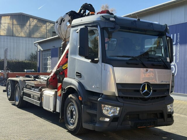 Mercedes-Benz ACTROS 2546 6x2 Abrollkip Kran Palfinger Q150Z95 - Lastbil kroghejs, Lastbil med kran: billede 1 Mercedes-Benz ACTROS 2546 6x2 Abrollkip Kran Palfinger Q150Z95 - Lastbil kroghejs, Lastbil med kran: billede 1