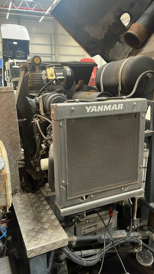 Mitsubishi Canter FUSO Kehrmaschine BROCK SL140 4 m³ - Fejebil: billede 2 Mitsubishi Canter FUSO Kehrmaschine BROCK SL140 4 m³ - Fejebil: billede 2