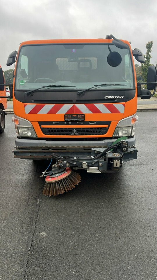 Mitsubishi Canter FUSO Kehrmaschine BROCK SL140 4 m³ - Fejebil: billede 4 Mitsubishi Canter FUSO Kehrmaschine BROCK SL140 4 m³ - Fejebil: billede 4