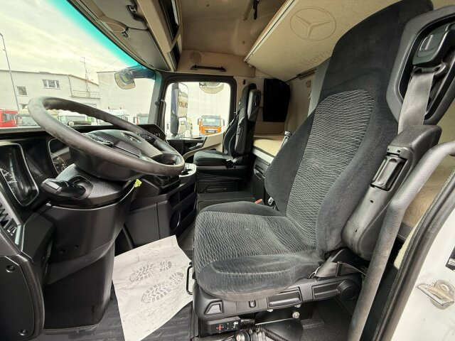 Mercedes-Benz Actros 1845 LS Sattelzugmaschine 4x2 - Trækker: billede 5 Mercedes-Benz Actros 1845 LS Sattelzugmaschine 4x2 - Trækker: billede 5