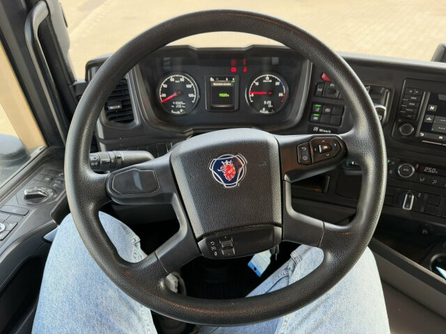 Trækker Scania G450 4x2 Euro 6 SZM Kipphydraulik Blatt/ Luft: billede 15 Trækker Scania G450 4x2 Euro 6 SZM Kipphydraulik Blatt/ Luft: billede 15