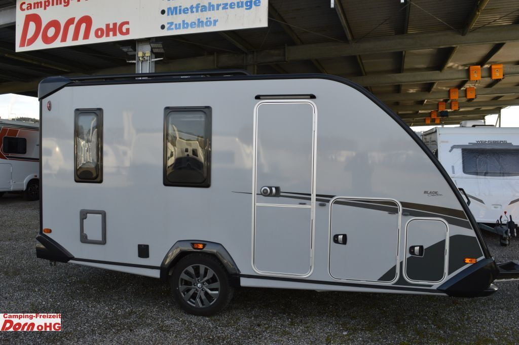 Knaus Sport&Fun 480 QL Black Selection Dachklima - Campingvogn: billede 1 Knaus Sport&Fun 480 QL Black Selection Dachklima - Campingvogn: billede 1