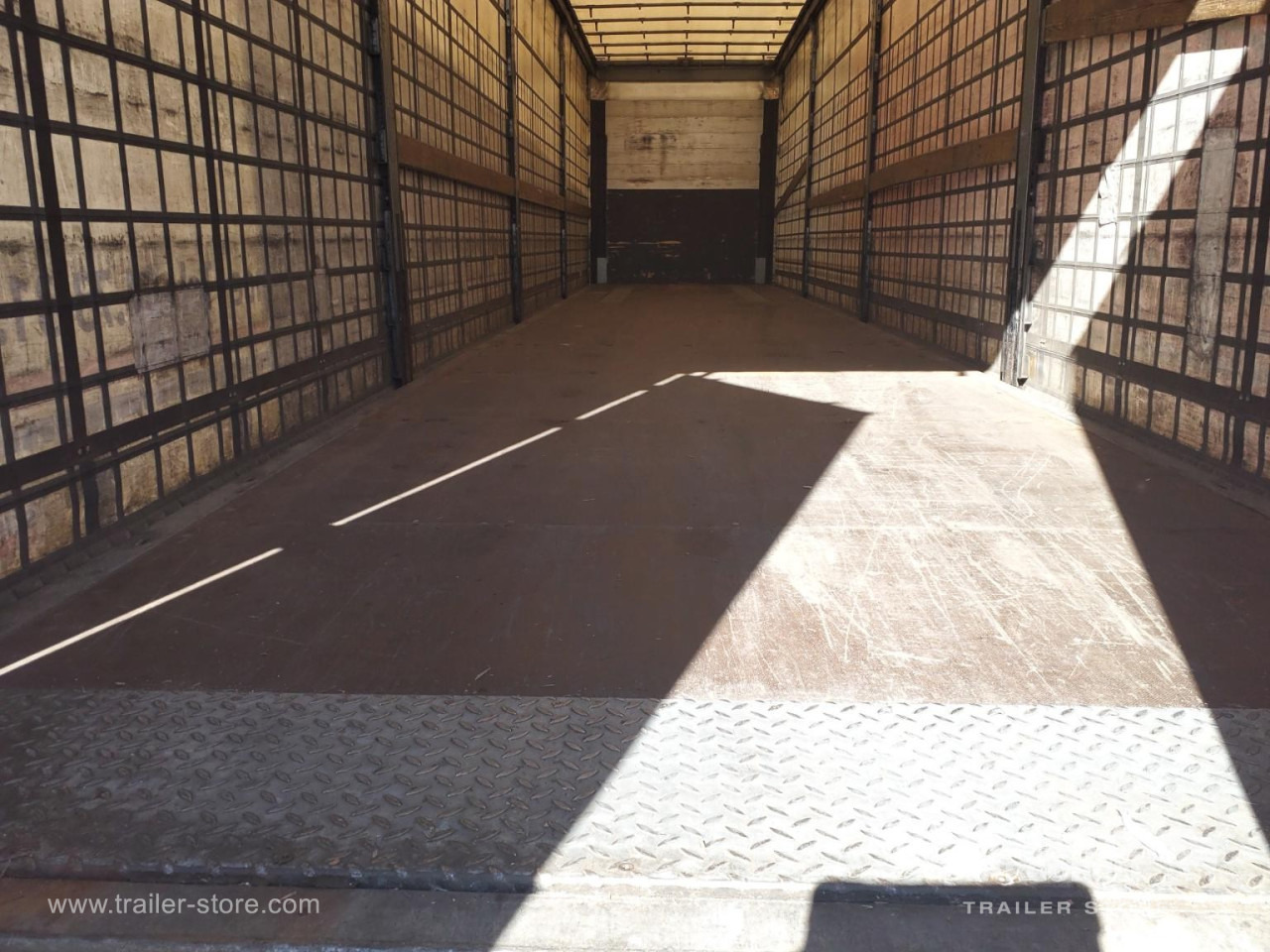 SCHMITZ Curtainsider Standard - Gardintrailer: billede 3 SCHMITZ Curtainsider Standard - Gardintrailer: billede 3