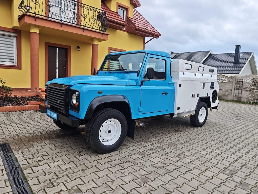 Land Rover Defender VAACUM truck canalisation cleaner 4x4 - Slamsugemaskine: billede 1 Land Rover Defender VAACUM truck canalisation cleaner 4x4 - Slamsugemaskine: billede 1