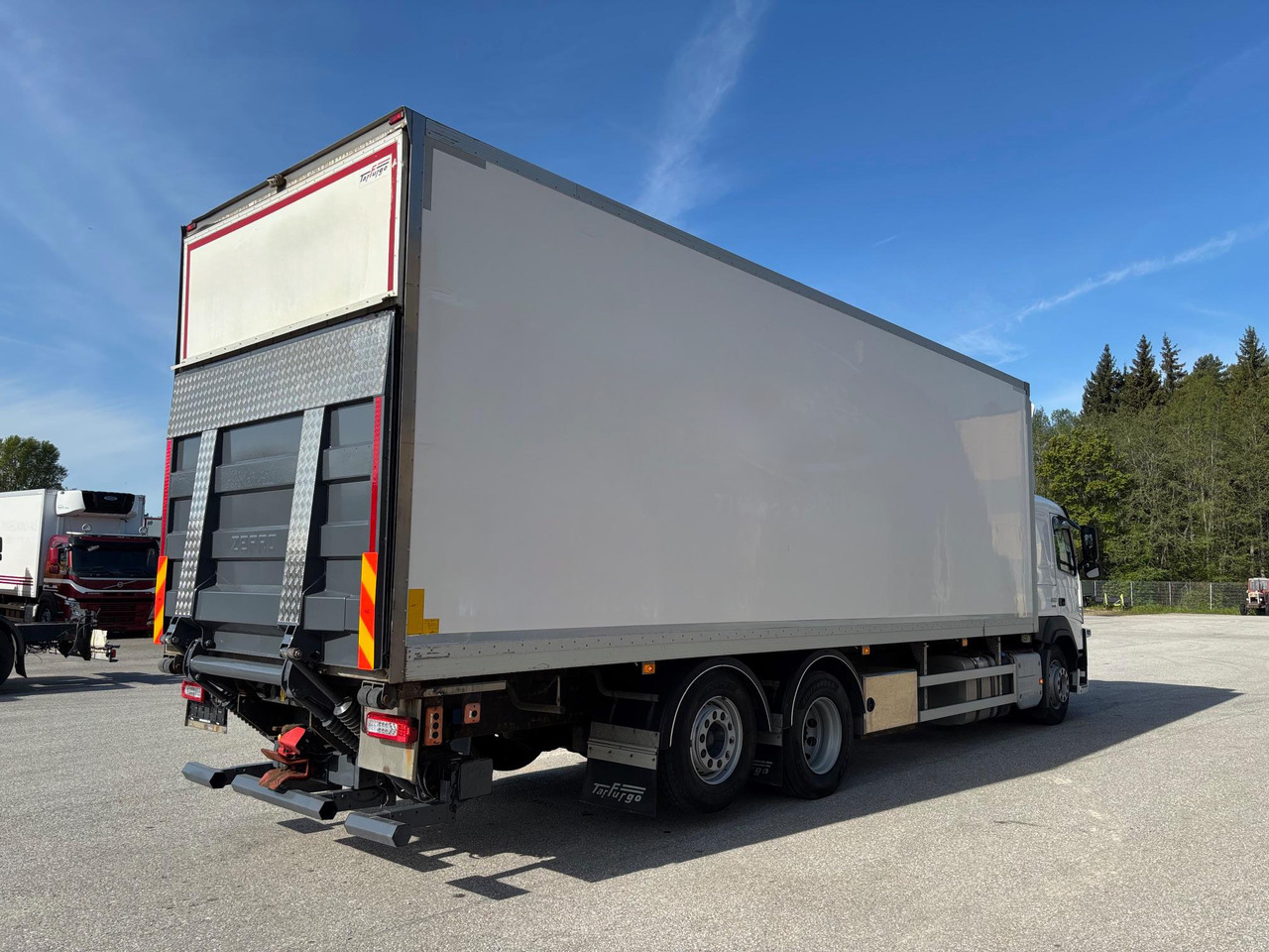 VOLVO FM460 - Kølevogn lastbil: billede 4 VOLVO FM460 - Kølevogn lastbil: billede 4
