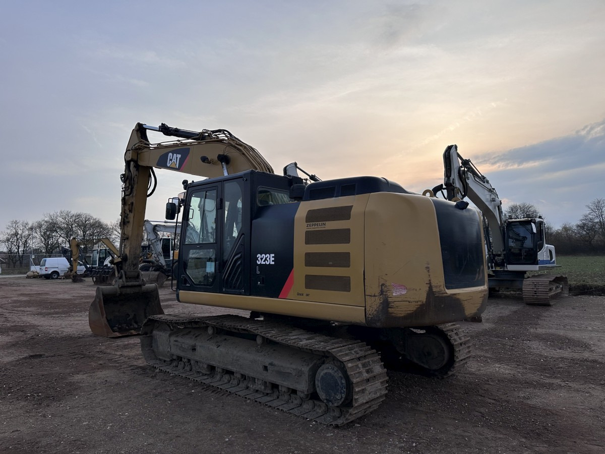 CATERPILLAR 323 EL Deutsche Maschine! Top !!! - Bæltegravemaskine: billede 3 CATERPILLAR 323 EL Deutsche Maschine! Top !!! - Bæltegravemaskine: billede 3