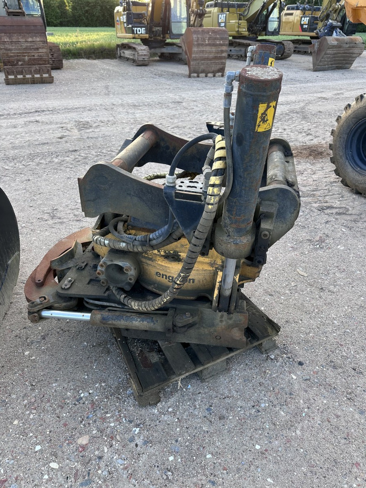 ENGCON EC 30 - S80 GR30 -S80 - SVAB Engcon Rototilt - Tiltrotator - Tiltrotator: billede 2 ENGCON EC 30 - S80 GR30 -S80 - SVAB Engcon Rototilt - Tiltrotator - Tiltrotator: billede 2
