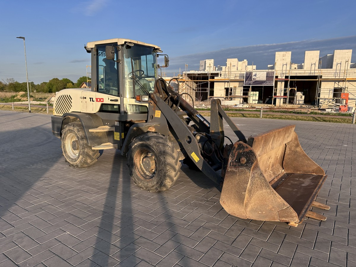 TEREX TL 100 - 30 Km/h Schaufel + Palettengabel Top ! - Gummihjulslæsser: billede 4 TEREX TL 100 - 30 Km/h Schaufel + Palettengabel Top ! - Gummihjulslæsser: billede 4
