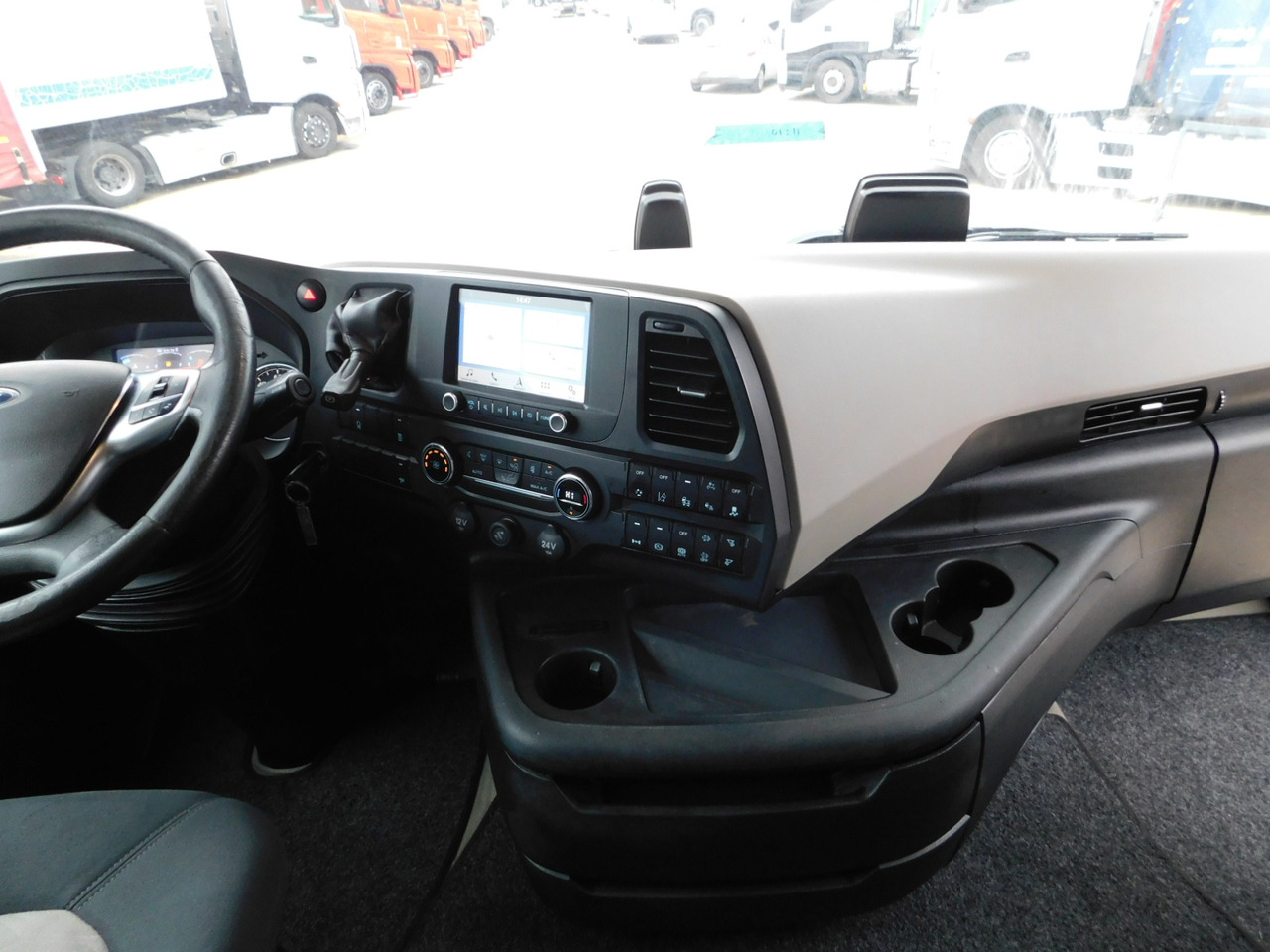 Trækker Ford F max 4x2 scab e6 12s2620: billede 7 Trækker Ford F max 4x2 scab e6 12s2620: billede 7