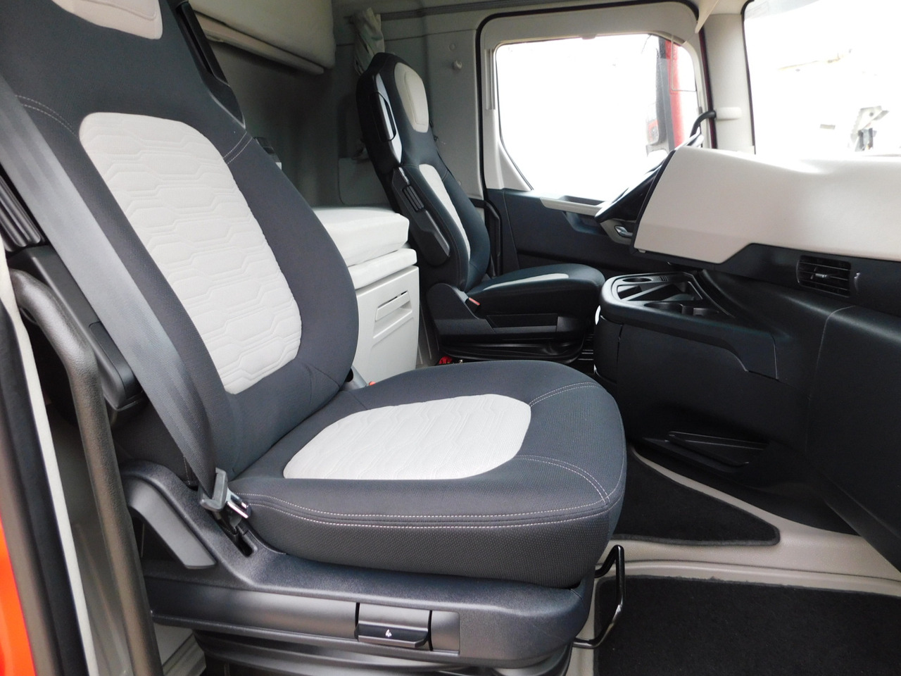 Ford F max 4x2 scab e6 12tx2620 - Trækker: billede 5 Ford F max 4x2 scab e6 12tx2620 - Trækker: billede 5