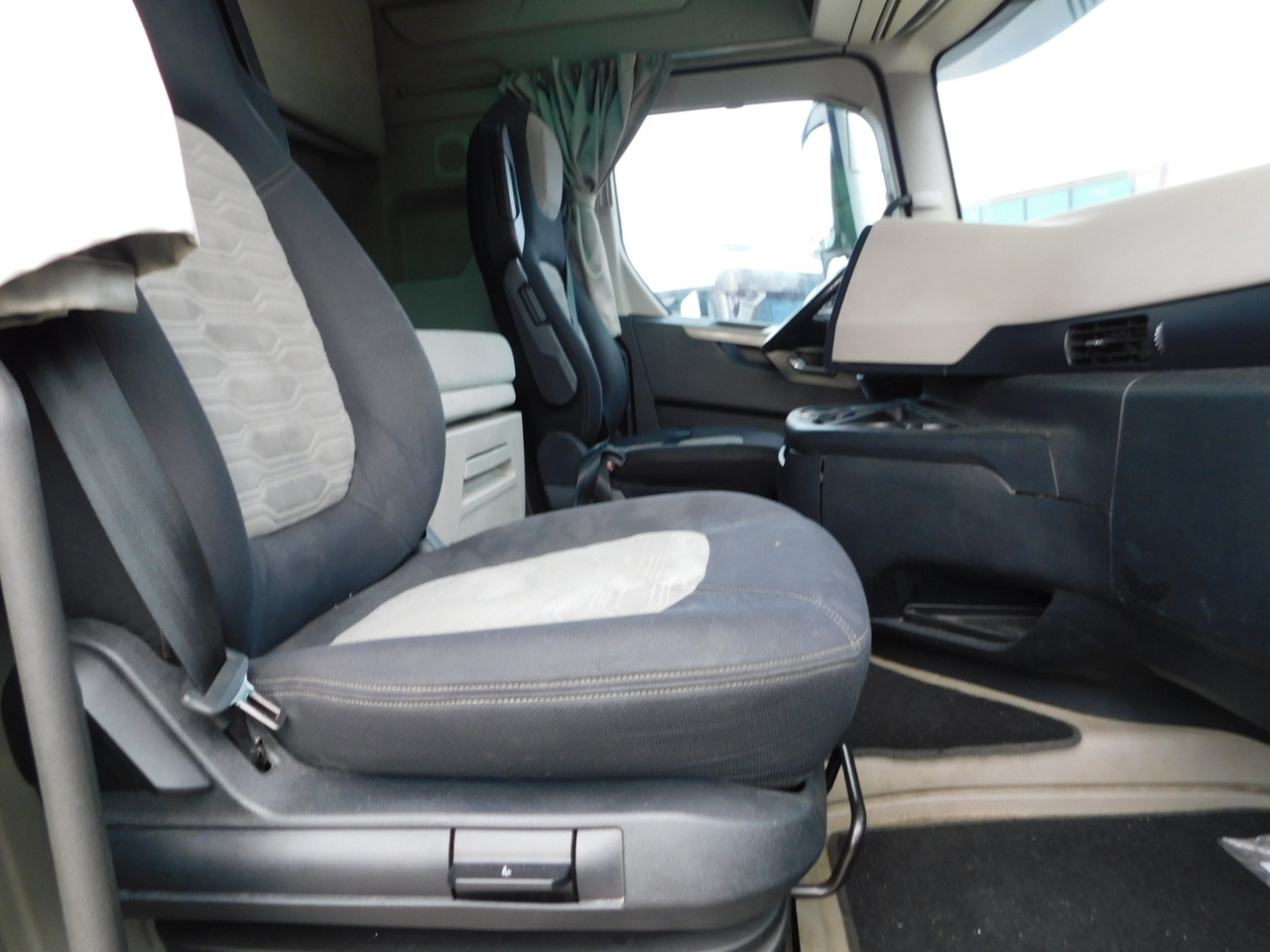 Ford F max ll 4x2 scab e6 12tx2620 - Trækker: billede 5 Ford F max ll 4x2 scab e6 12tx2620 - Trækker: billede 5