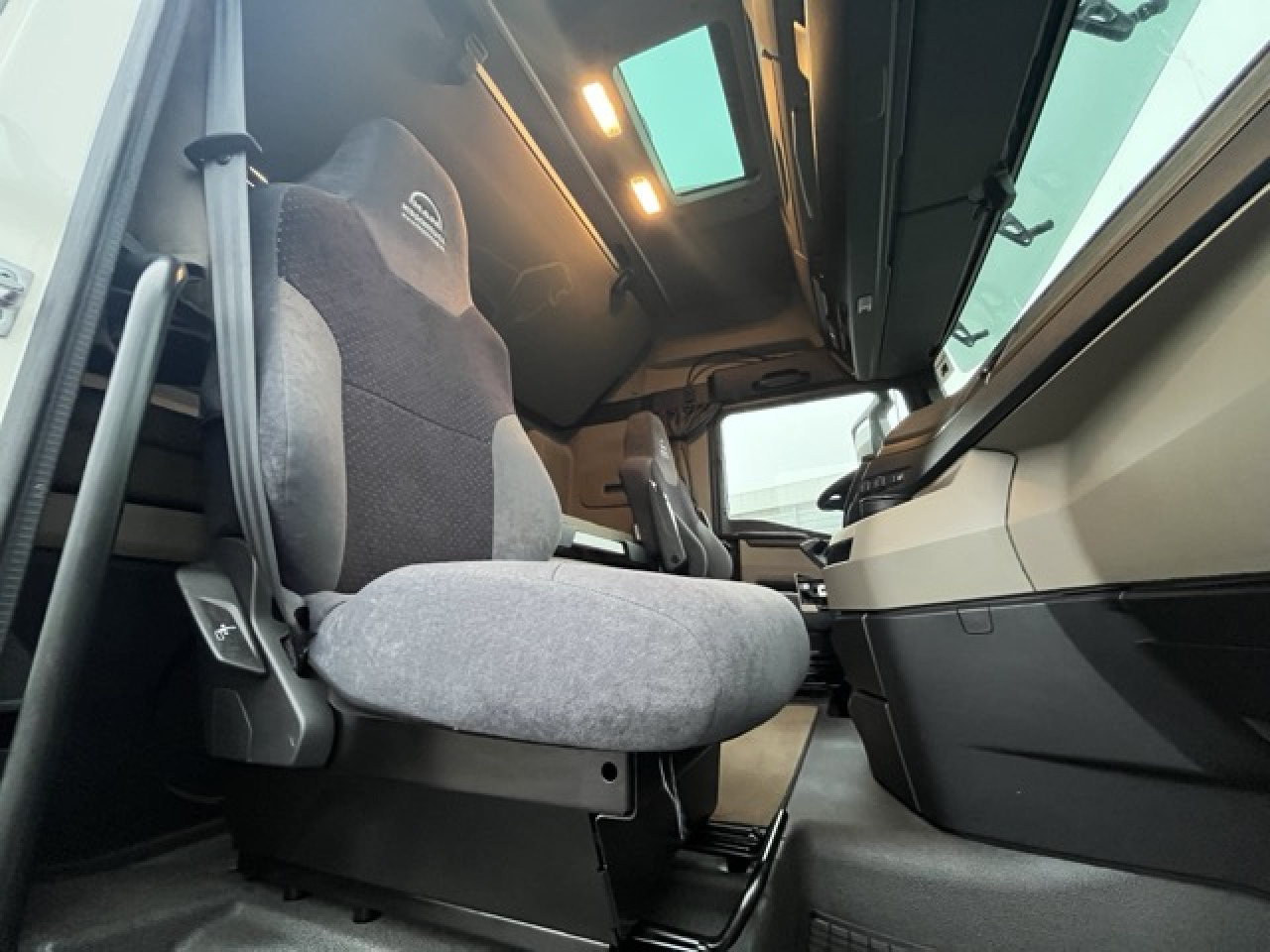 MAN TGX 18.470 4x2 BLS Euro6 Retarder Klima Luftfeder - Trækker: billede 2 MAN TGX 18.470 4x2 BLS Euro6 Retarder Klima Luftfeder - Trækker: billede 2