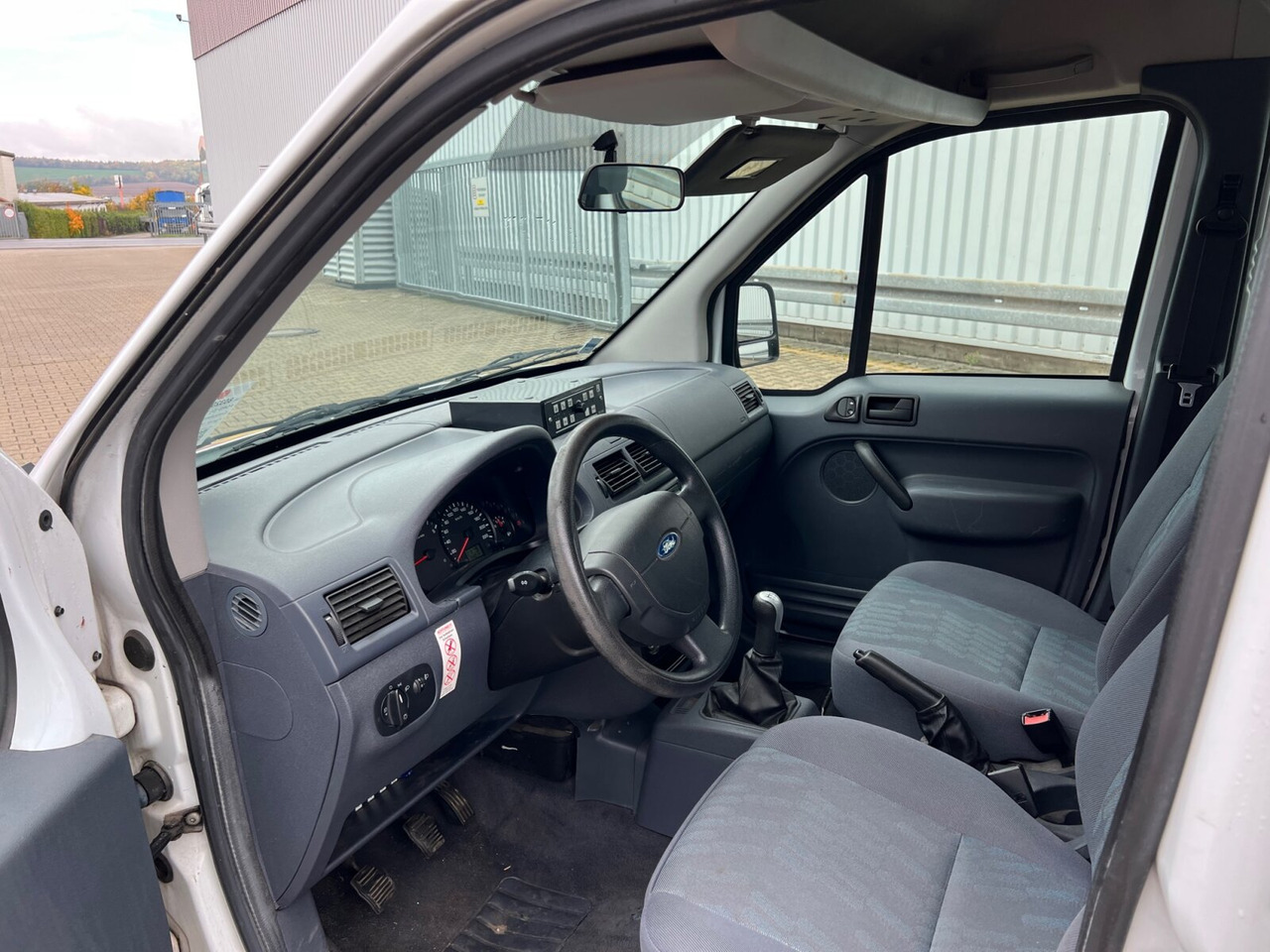 Ford Tourneo Connect 4x2 Tourneo Connect 4x2, Personentransporter, 8-Sitzer - Små varebil: billede 2 Ford Tourneo Connect 4x2 Tourneo Connect 4x2, Personentransporter, 8-Sitzer - Små varebil: billede 2