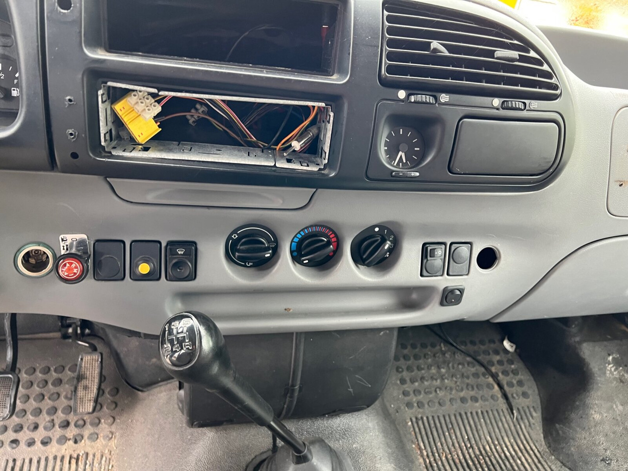 Ford Transit 2.0 4x2 Transit 2.0 4x2, Benziner! - Mandskabsbil: billede 2 Ford Transit 2.0 4x2 Transit 2.0 4x2, Benziner! - Mandskabsbil: billede 2