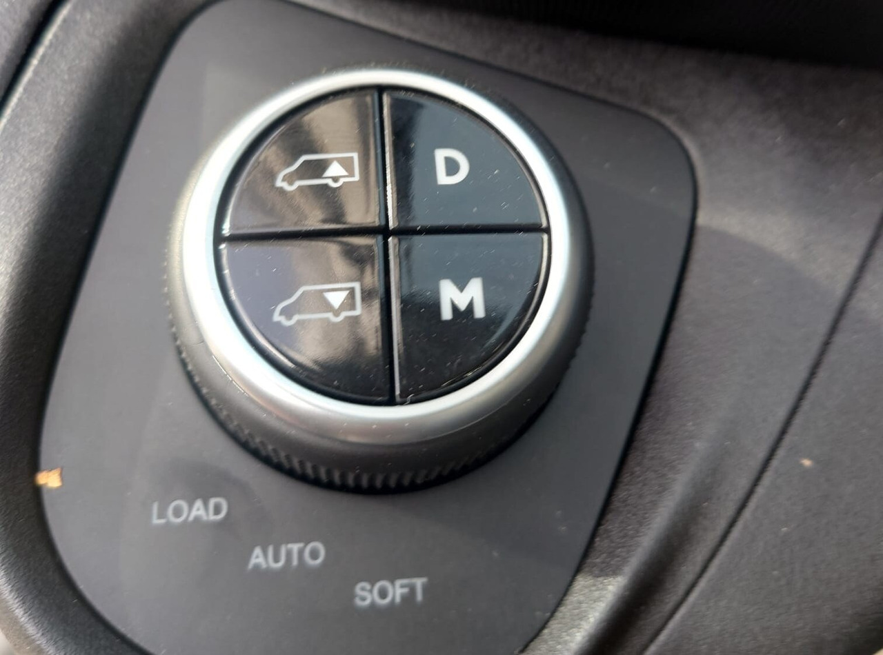 Iveco Daily 72C18H/P DK 4x2 Daily 72C18H/P DK 4x2, Nebenantrieb - Lastbil chassis: billede 4 Iveco Daily 72C18H/P DK 4x2 Daily 72C18H/P DK 4x2, Nebenantrieb - Lastbil chassis: billede 4