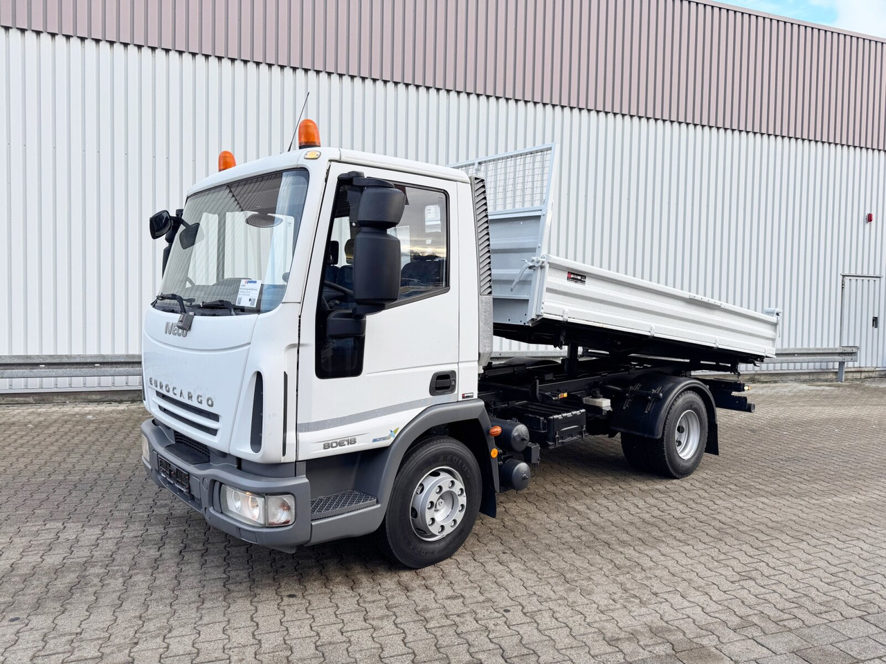 Iveco EuroCargo ML 80E18 K 4x2 EuroCargo ML 80E18 K 4x2 - Tipvogn lastbil: billede 1 Iveco EuroCargo ML 80E18 K 4x2 EuroCargo ML 80E18 K 4x2 - Tipvogn lastbil: billede 1