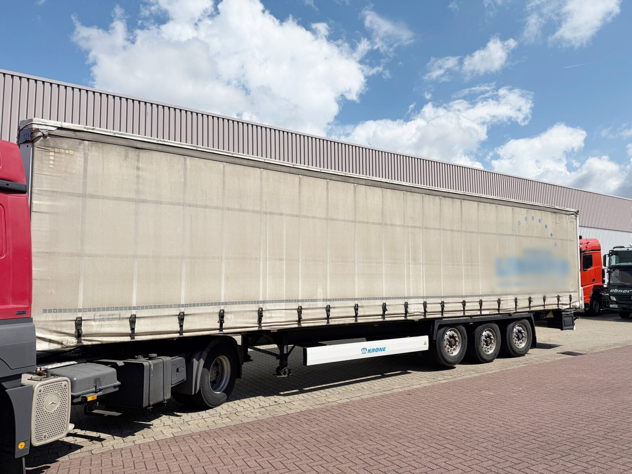 Krone SDP 27 eLCQ4-CS Coil Liner SDP 27 eLCQ4-CS Coil Liner, Coilmulde, Liftachse, Nachlauflenkachse, Edscha - Åben sættevogn: billede 1 Krone SDP 27 eLCQ4-CS Coil Liner SDP 27 eLCQ4-CS Coil Liner, Coilmulde, Liftachse, Nachlauflenkachse, Edscha - Åben sættevogn: billede 1