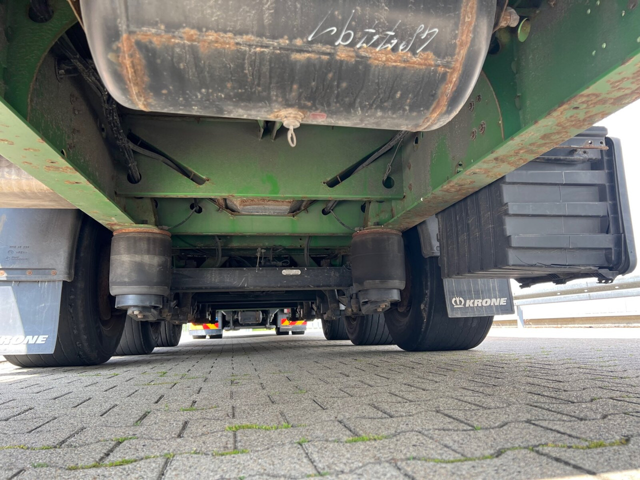 Krone SDP 27 eLCUQ-CS SDP 27 eLCUQ-CS, Coilmulde, Edscha-Verdeck, Hubdach, ca. 93m³ - Gardintrailer: billede 5 Krone SDP 27 eLCUQ-CS SDP 27 eLCUQ-CS, Coilmulde, Edscha-Verdeck, Hubdach, ca. 93m³ - Gardintrailer: billede 5