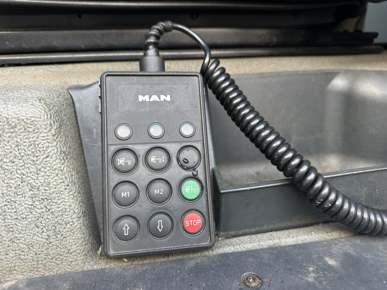 MAN TGA 18.350 4x2 LL TGA 18.350 4x2 LL, Fahrschulausstattung - Lastbil: billede 5 MAN TGA 18.350 4x2 LL TGA 18.350 4x2 LL, Fahrschulausstattung - Lastbil: billede 5