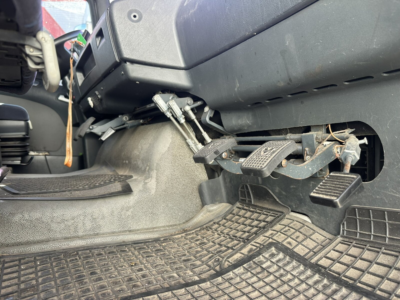 MAN TGA 18.360 LL 4x2 TGA 18.360 LL 4x2, Fahrschule - Lastbil: billede 2 MAN TGA 18.360 LL 4x2 TGA 18.360 LL 4x2, Fahrschule - Lastbil: billede 2