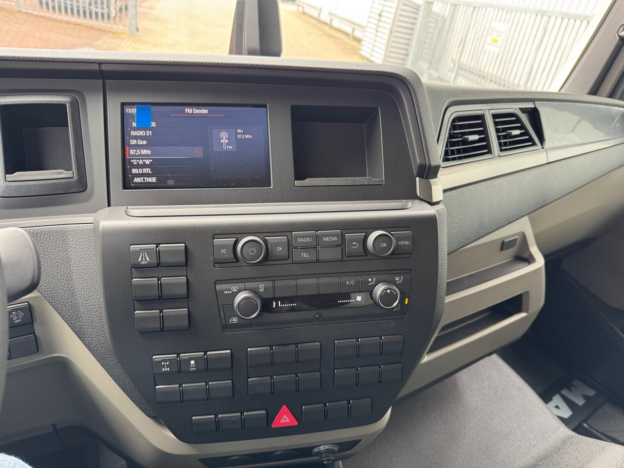 MAN TGL 8.160 4x2 BL CH TGL 8.160 4x2 BL CH, 3x VORHANDEN! - Lastbil chassis: billede 5 MAN TGL 8.160 4x2 BL CH TGL 8.160 4x2 BL CH, 3x VORHANDEN! - Lastbil chassis: billede 5