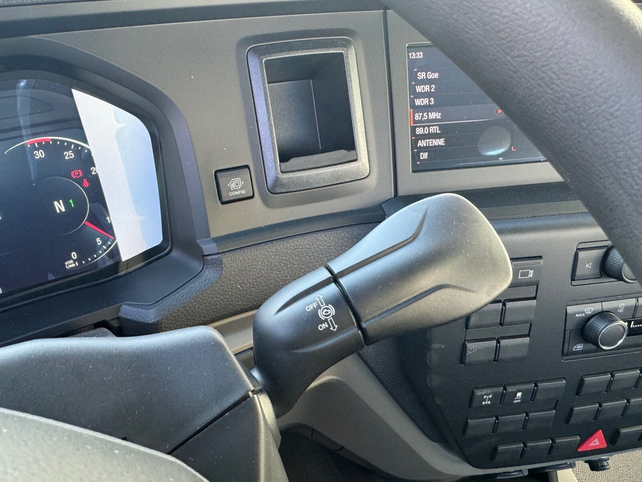 MAN TGL 8.190 4x2 BB CH TGL 8.190 4x2 BB CH, Nebenantrieb, 2x VORHANDEN - Lastbil chassis: billede 5 MAN TGL 8.190 4x2 BB CH TGL 8.190 4x2 BB CH, Nebenantrieb, 2x VORHANDEN - Lastbil chassis: billede 5