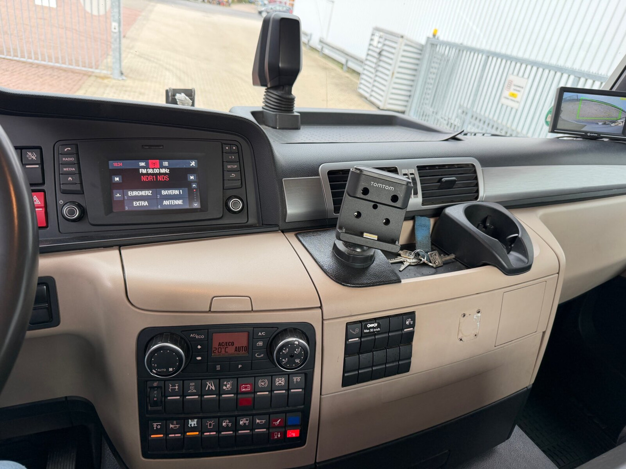 MAN TGS 26.420 6X2/4 BL TGS 26.420 6X2/4 BL, Intarder, Vorlauflenk-/lift, Tele-Absetzer, Funk - Liftdumper lastbil: billede 4 MAN TGS 26.420 6X2/4 BL TGS 26.420 6X2/4 BL, Intarder, Vorlauflenk-/lift, Tele-Absetzer, Funk - Liftdumper lastbil: billede 4