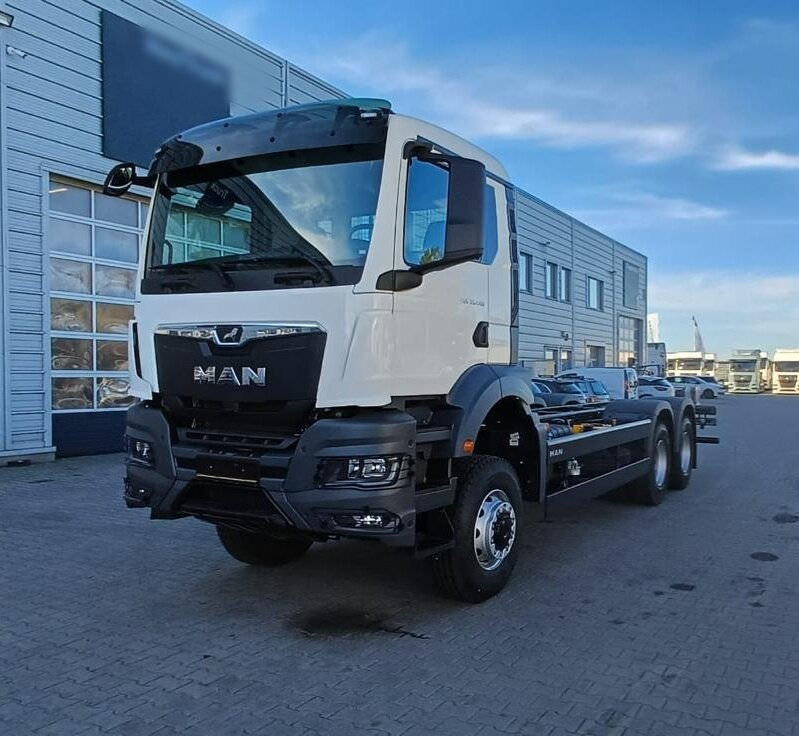 MAN TGS 33.440 6x6 BB CH TGS 33.440 6x6 BB CH, Hohe Bauart, Nebenantrieb - Lastbil chassis: billede 2 MAN TGS 33.440 6x6 BB CH TGS 33.440 6x6 BB CH, Hohe Bauart, Nebenantrieb - Lastbil chassis: billede 2