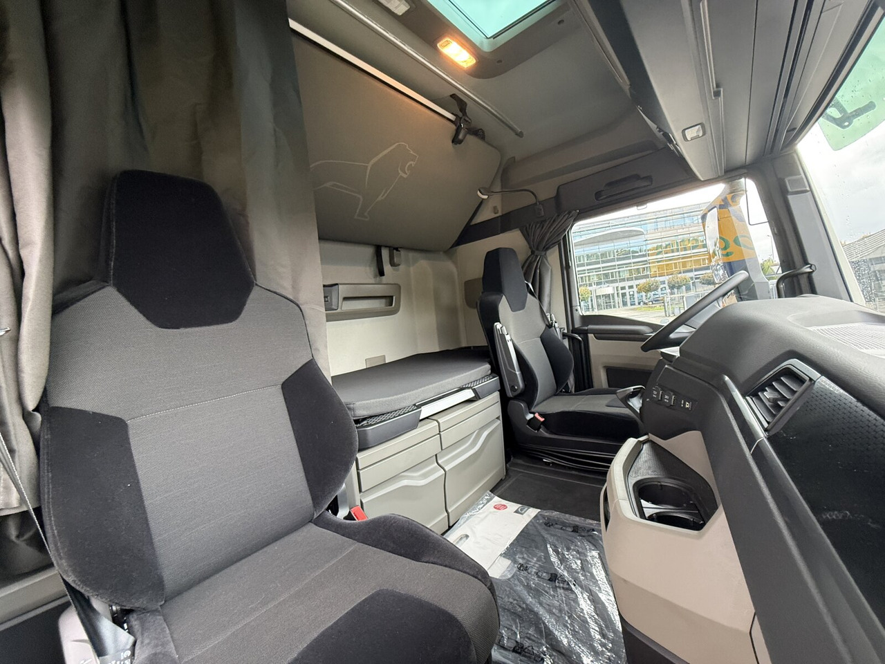 MAN TGX 26.470 6x2-4 BL TGX 26.470 6x2-4 BL, Lenk-/Liftachse, Retarder, Navi, Heckkran Atlas AK 170.2-A2 - Lastbil med kran, Lastbil med lad: billede 2 MAN TGX 26.470 6x2-4 BL TGX 26.470 6x2-4 BL, Lenk-/Liftachse, Retarder, Navi, Heckkran Atlas AK 170.2-A2 - Lastbil med kran, Lastbil med lad: billede 2