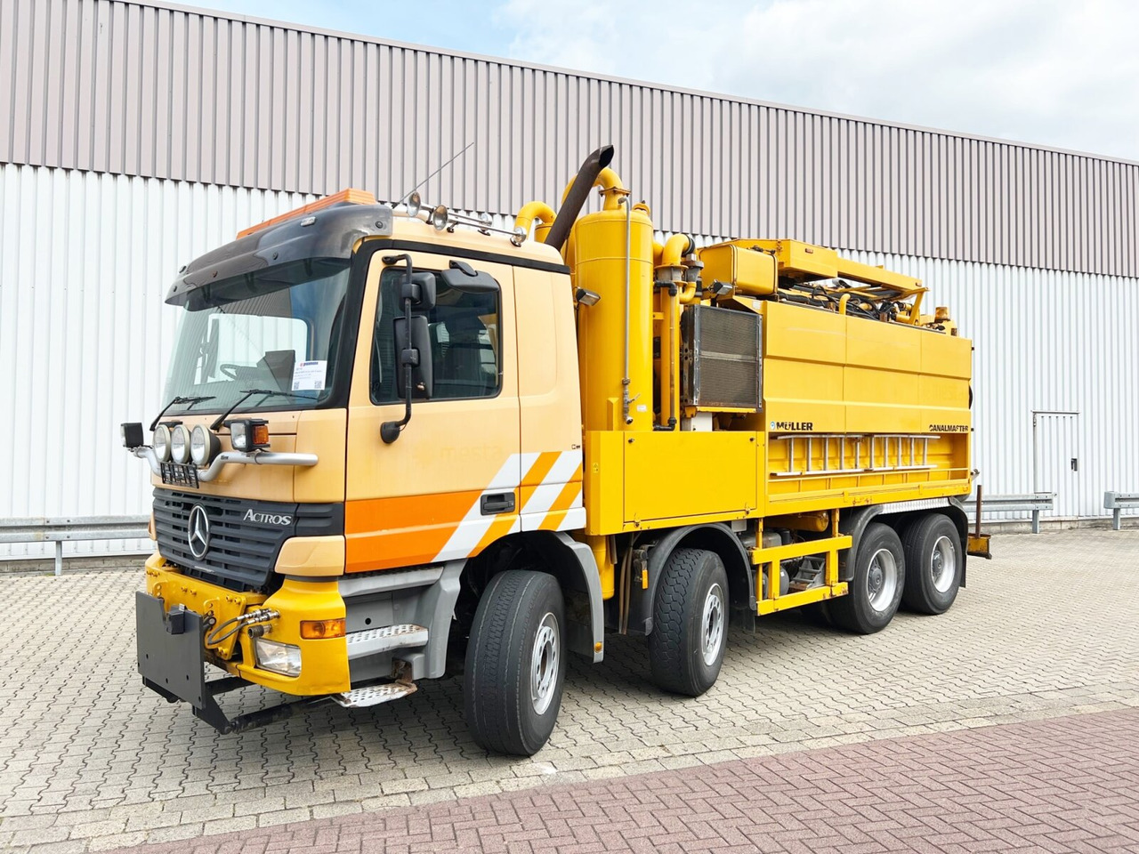 Mercedes-Benz Actros 3243 K 8x4/4 Actros 3243 K 8x4/4, Müller Saug- und Spülwagen ca. 17m³, Rechtslenker - Slamsugemaskine: billede 1 Mercedes-Benz Actros 3243 K 8x4/4 Actros 3243 K 8x4/4, Müller Saug- und Spülwagen ca. 17m³, Rechtslenker - Slamsugemaskine: billede 1