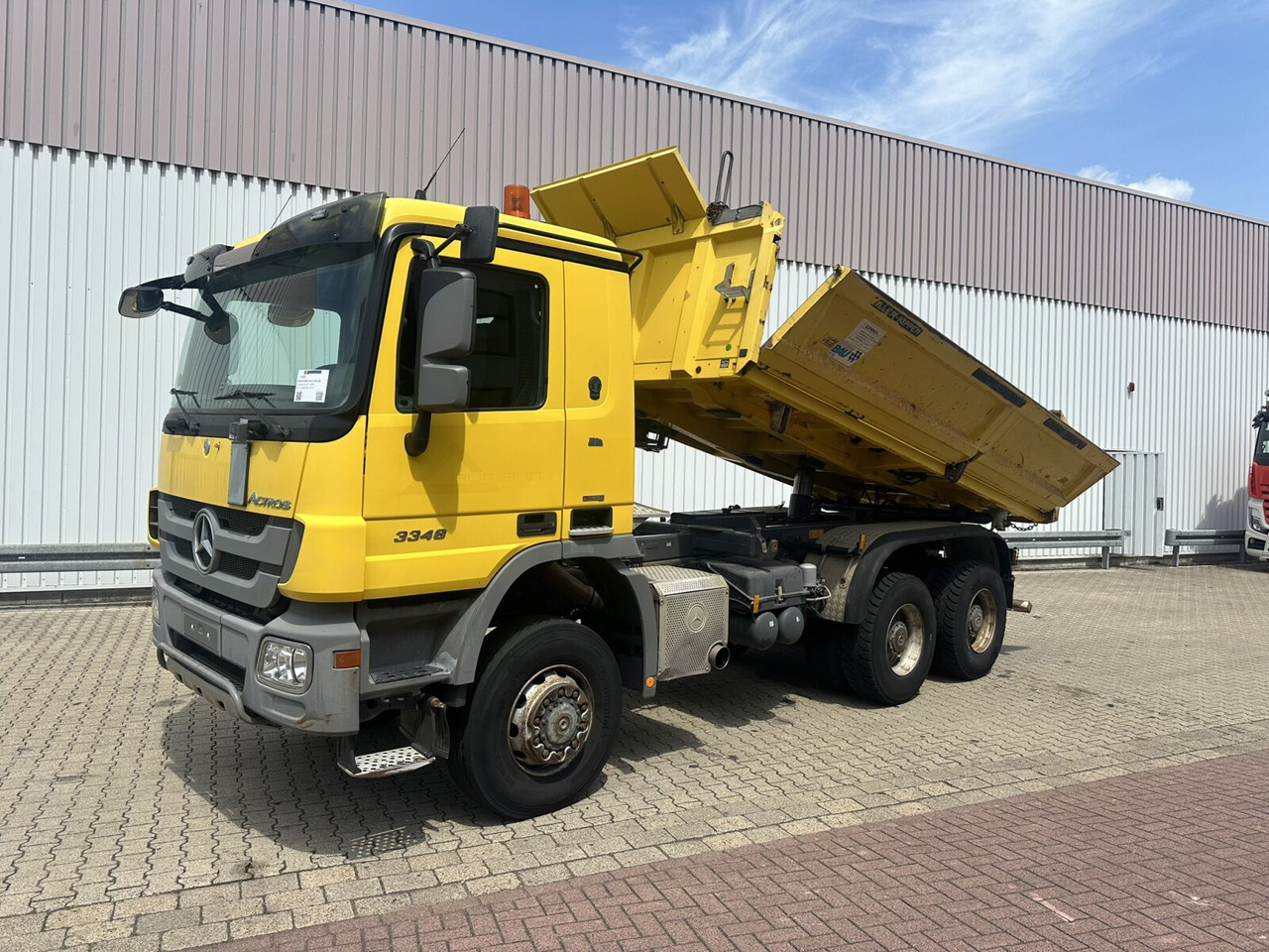 Mercedes-Benz Actros 3348 AK 6x6 Actros 3348 AK 6x6, Bordmatik links - Tipvogn lastbil: billede 1 Mercedes-Benz Actros 3348 AK 6x6 Actros 3348 AK 6x6, Bordmatik links - Tipvogn lastbil: billede 1