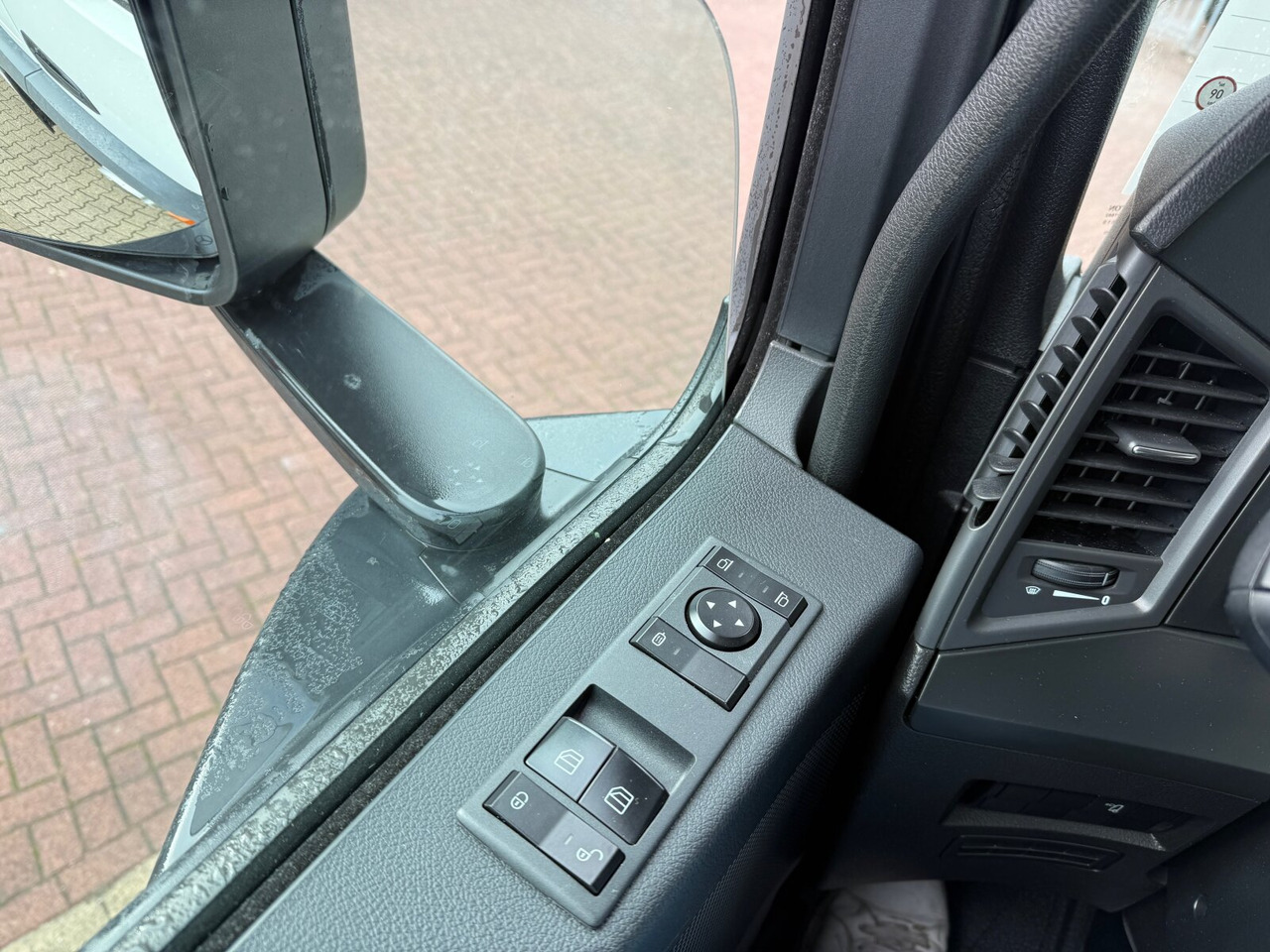 Mercedes-Benz Arocs 1827/30 A 4x4 Arocs 1827/30 A 4x4, Ex-Bundeswehr! - Lastbil med lad: billede 5 Mercedes-Benz Arocs 1827/30 A 4x4 Arocs 1827/30 A 4x4, Ex-Bundeswehr! - Lastbil med lad: billede 5